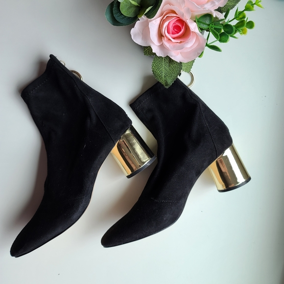 Zara Shoes - 3 FOR $40 👠 Zara Chunky Gold Booties